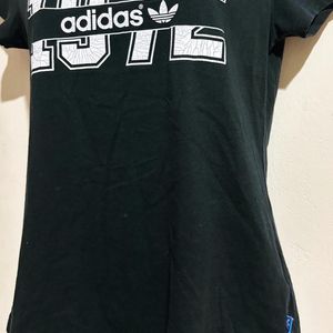 Adidas Tshirt