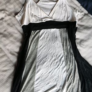 Black N White Gown.Size M-XL