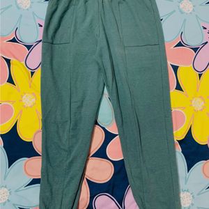 Roaster Women Green Solid Cotton Jogger’s