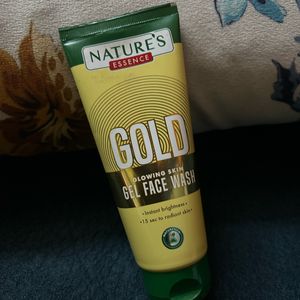 Nature's Essence Gold Glowing Face Wash Brand New