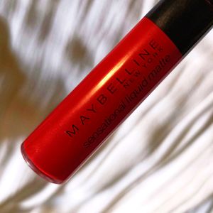 ( NEW UNUSED ) MAYBELLINE LIPSTICK