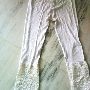 Myo Lagenlook Classy Legging Capri  Jersey & 3D Lace White Gr.2 - 46, 48, 50