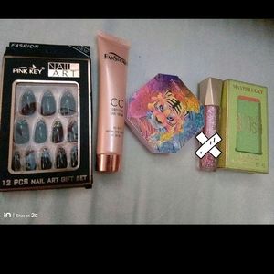 Diwali Sale 🥳🥳🥳Makeup +gift ( Period Panty)