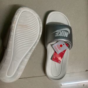 Nike Flip Flops Original New With Tag