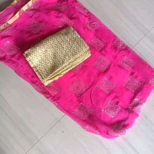 😍🆕Chiffon Pink Lace border Saree With Blouse