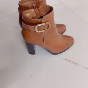 Brand New High Heeled Tan boots