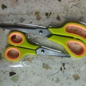 2pcs Scissors ( Big & Small Combo) Multicolor