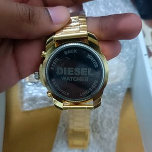 Dieseell Watch Premium 💯Golden Colour New 😍💯