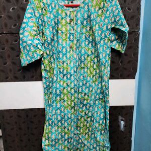 Green Kurti