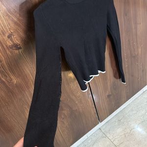 Black Fitted Woollen Top