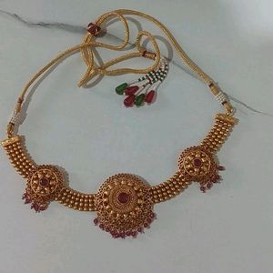 Beautiful Gold Chokar