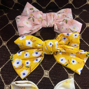 Floral Medium Size Hair Bow Pack Of 4