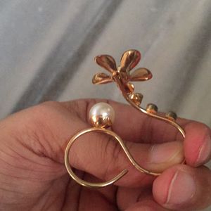 Two Fingers Ring