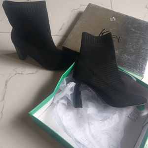 Women Black Heel Boots 👢