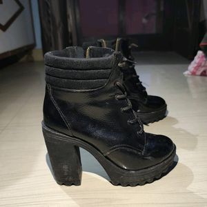 CATWALK branded Boots