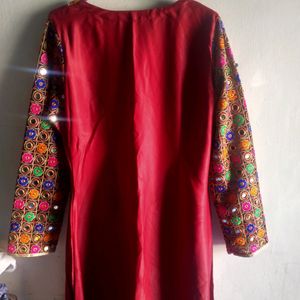 Pakistani Stailess Up And Down Kurti