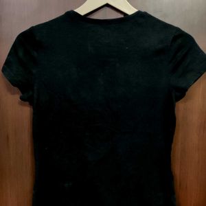 Black T-SHIRT