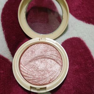 Baked Highlighter