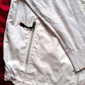 💥Price Dope 💥White Soft Highneck Jackets