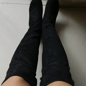 Black Velvet Boots