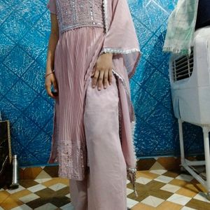 Naira Cut Suit With Dupatta