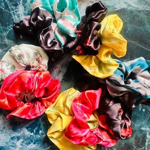 12 New Scrunchies Multicolour