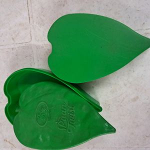 Leaf Shaped Containers