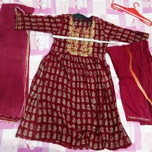 Beautiful Daily Wear Maroon Naira Kurti Set.