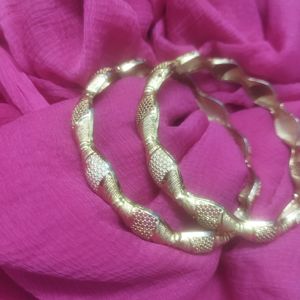 Set Of 2 Gold-plated Handcrafted Bangles
