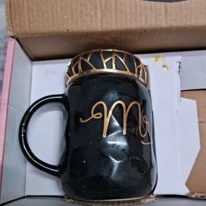 BLACK MUG