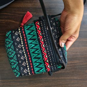 Stylish Sling Bag 🛍️