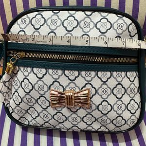 LADIES SLING BAG