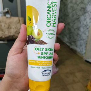 (Sealed) Sunscreen Oily Skin Spf 60