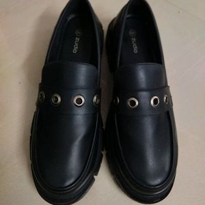 Unisex Black Chunky Shoes