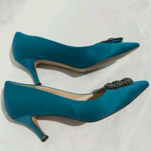 Manolo Blahnik Heels 38