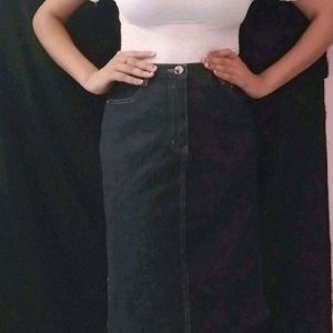 Knees Length Denim Skirt