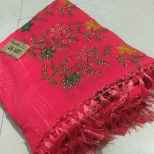 Brand New Saree With Blouse 🎉💓.                        Only Cash✅No Coins And Swap❌.  Its Completely New Packed With Tag  Last Picture Added Is A Reference Picture How Saree Look Will Come