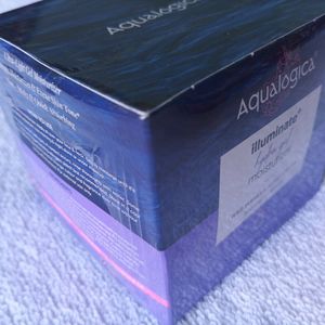 Aqualogica illuminate+ Hydra Gel Moisturizer