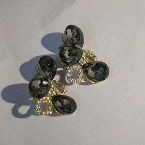 Black Stone Earings