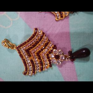Earing With Pendant