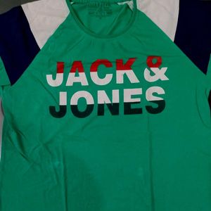 Jack and Jones XL size tshirt rare use good