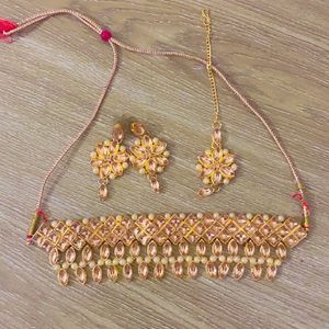 Beautiful Golden Earings Set For Women