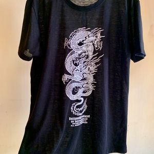 Black Relaxed Fit T-shirt With Dragon Print