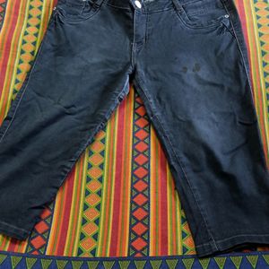 Skinny Three Quarter Jeans ( Waist -32)