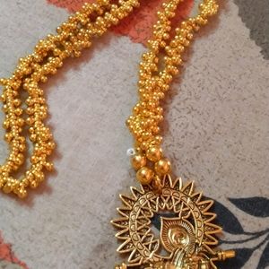 Golden Emitation necklace