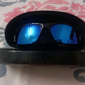 Mens Stylish Blue Sungasses