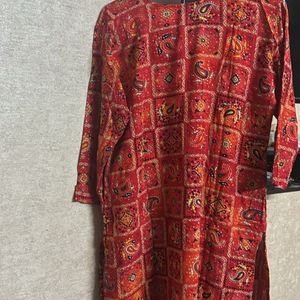 Red kurti