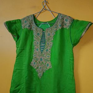 Green Kameez