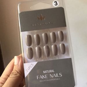 24 Pcs Nude Shade Acrylic Nail Set