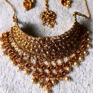 Golden Neckpiece